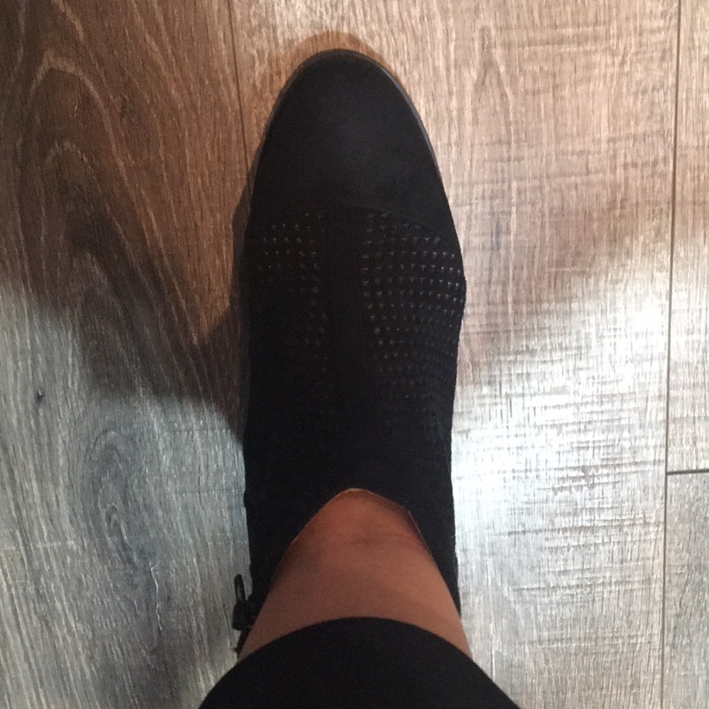 *PRICE FIRM*  Black Faux Suede Ankle Booties - Picture 7 of 7